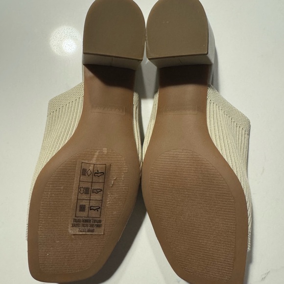 Everlane The Glove Mule in ReKnit Bone - Picture 3 of 4